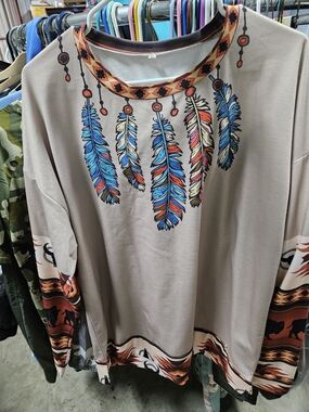 Neutral Feather Graphic Long Sleeve Top With Buffalo On The Sleeves